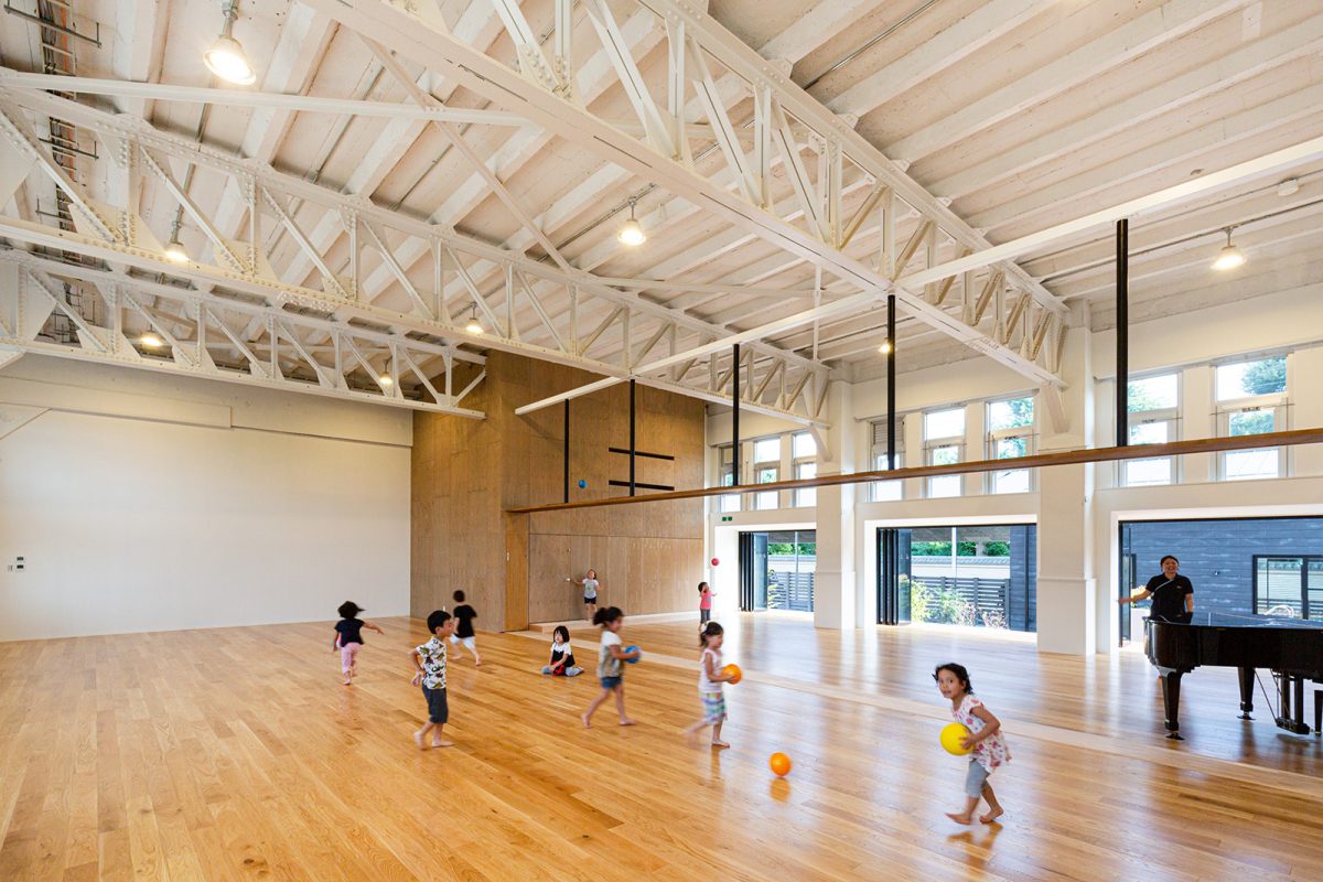 講堂・多目的ひろば