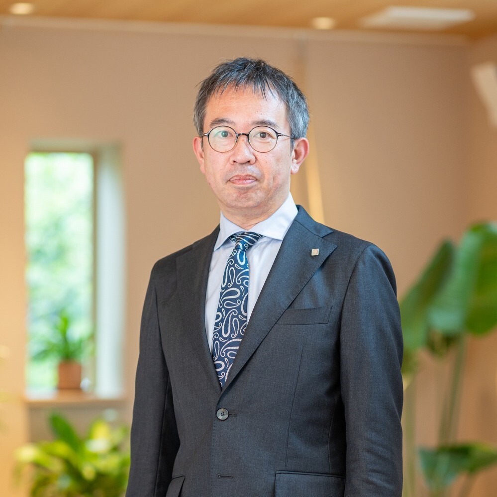中津　慶介