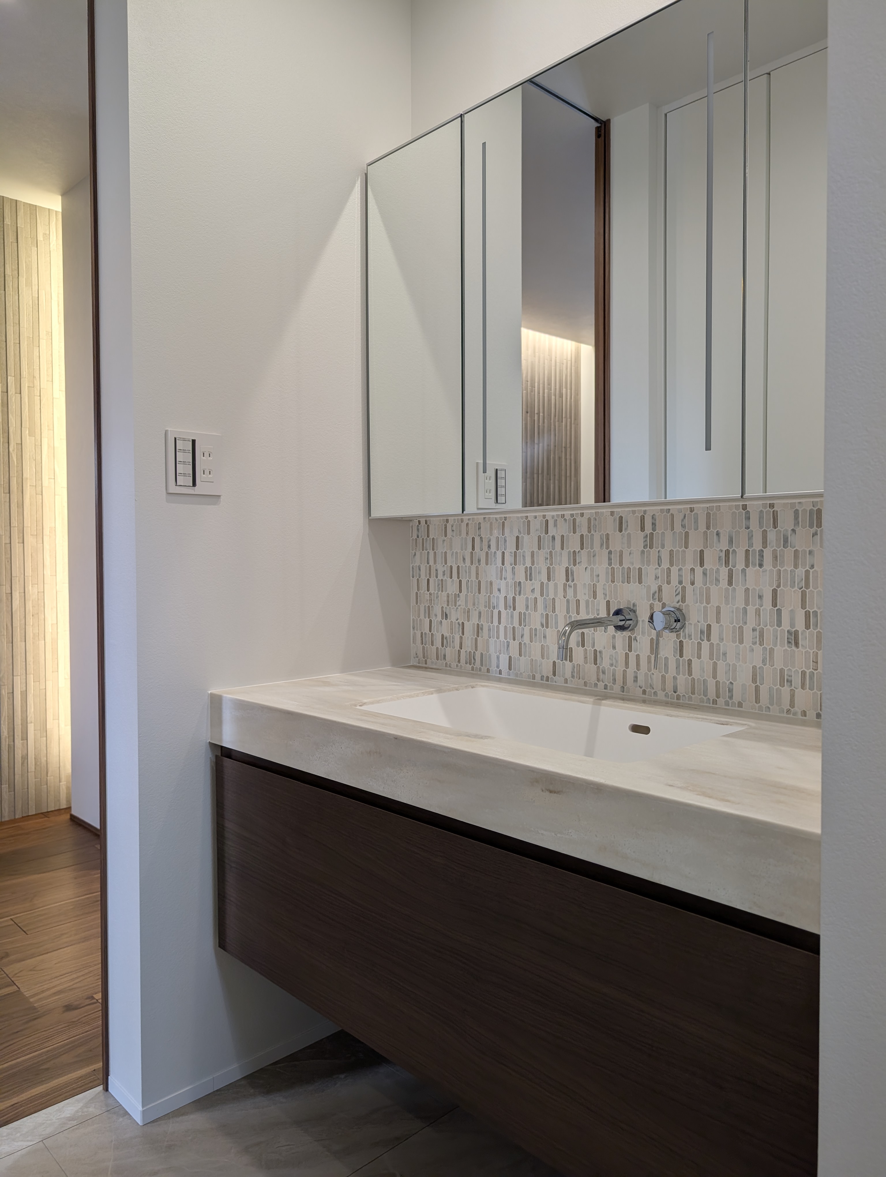 クリナップ照明