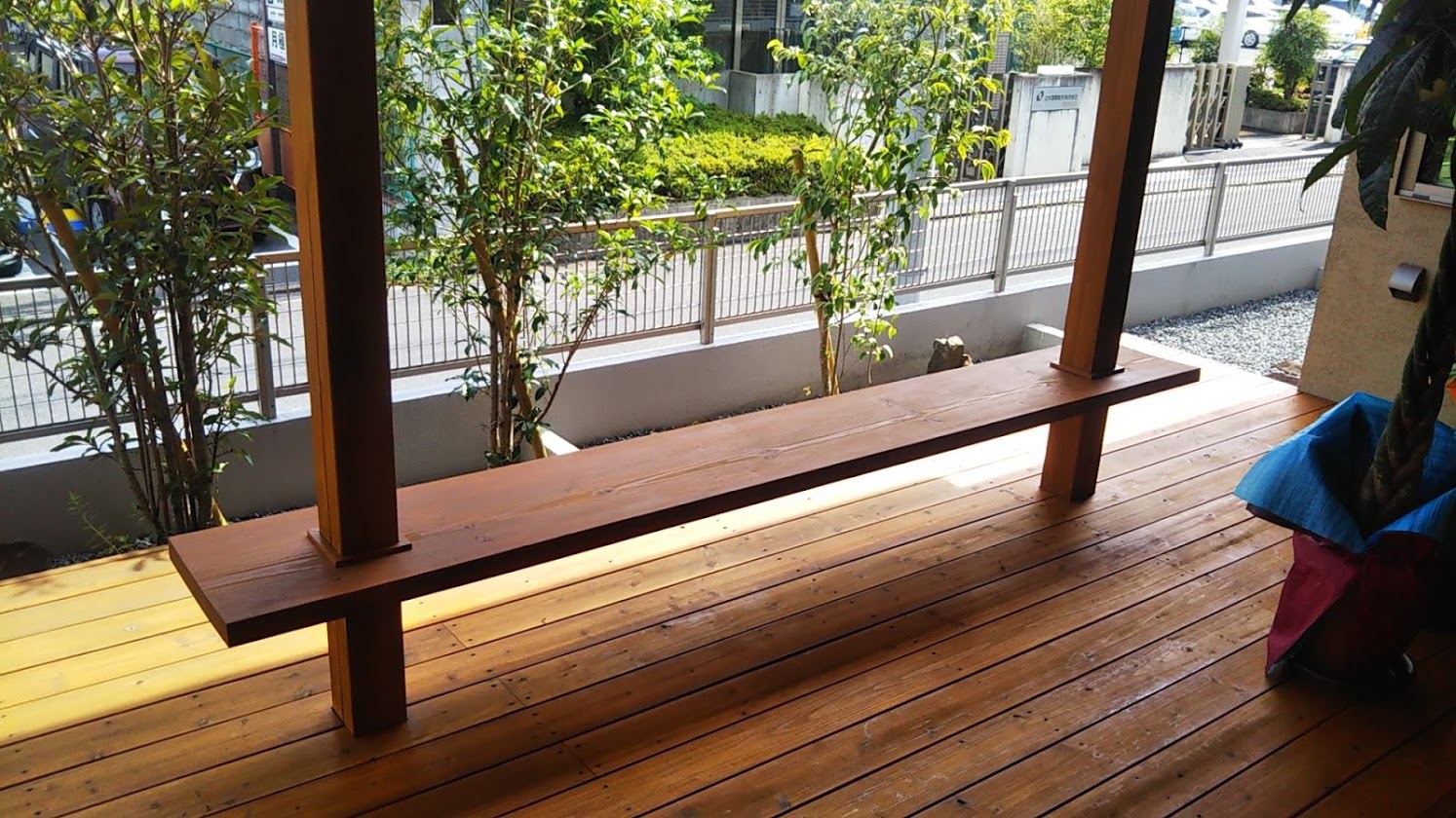 ベンチ