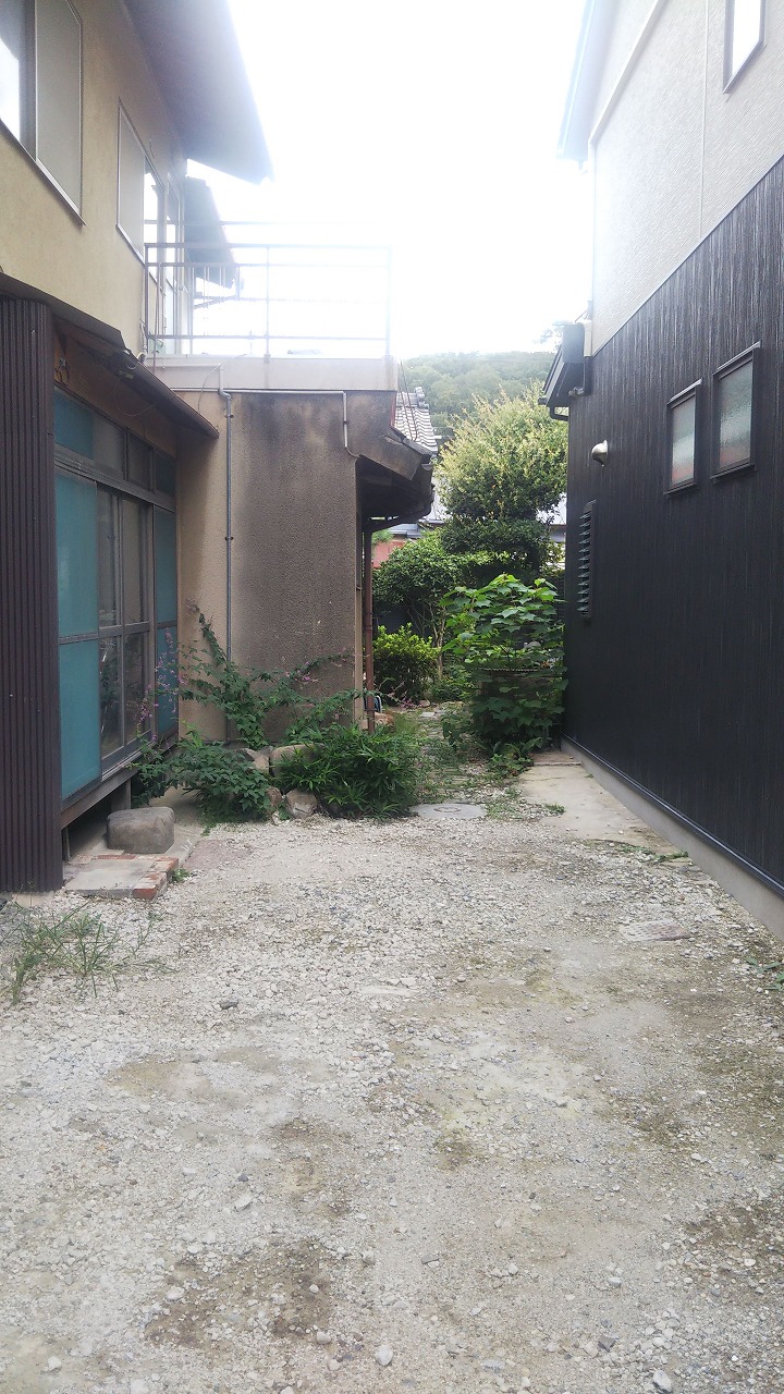 敷地奥にそれはありました。